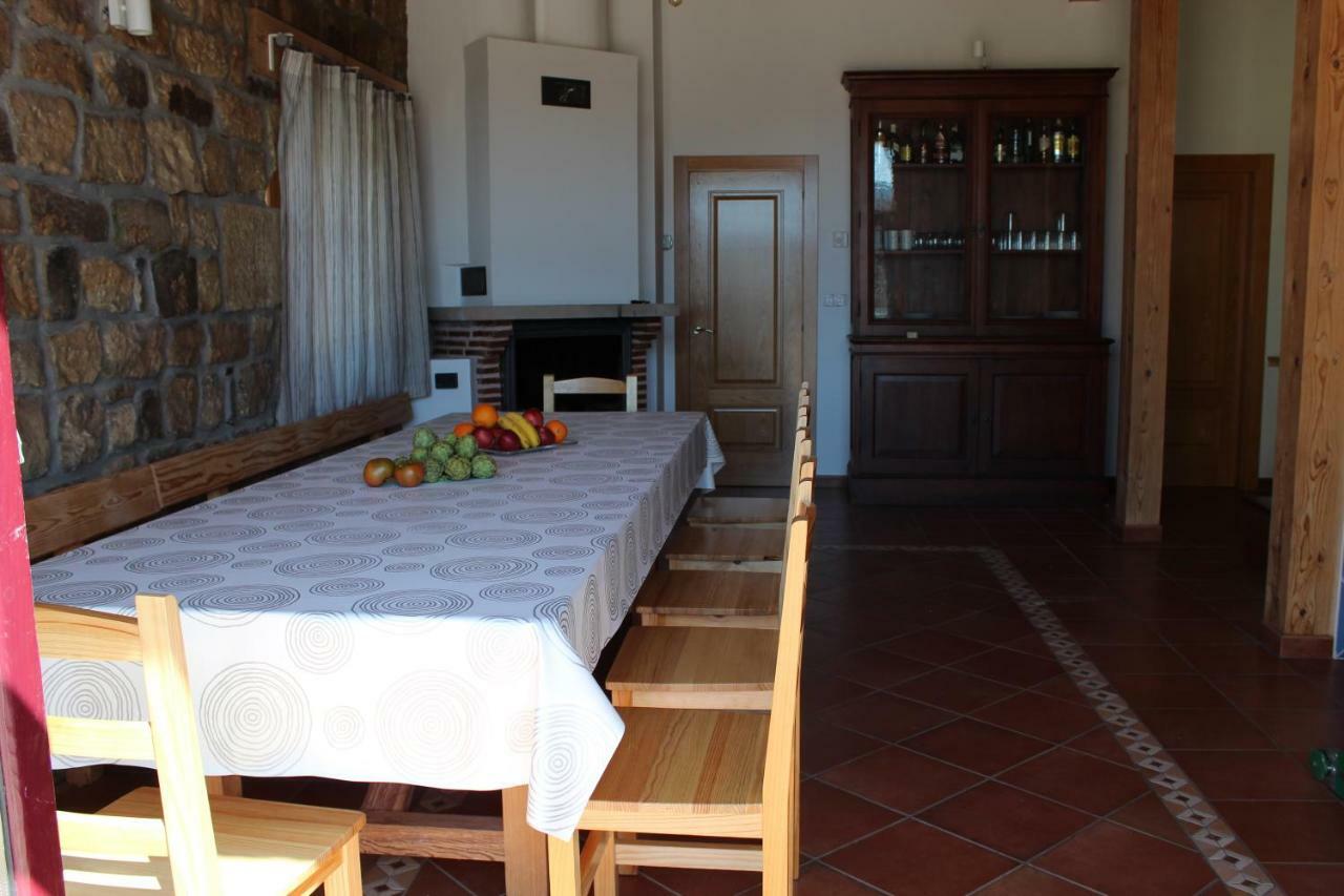 Affittacamere La Casa De La Petra Quintanar de la Sierra Esterno foto